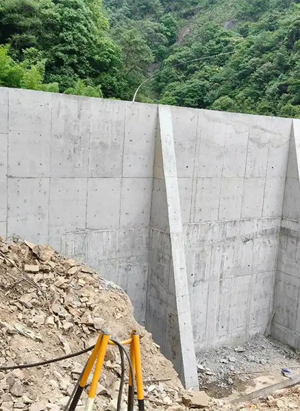 连云港赣榆县重力式挡土墙